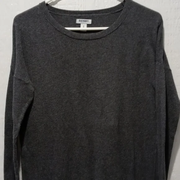 Old Navy medium long sleeve sweater - Picture 2 of 4